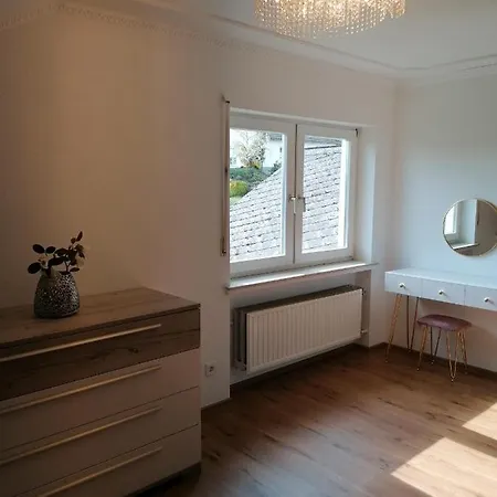 Apartment Ferienwohnung Haus Weitblick *