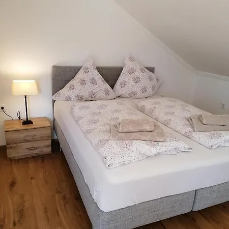 Apartment Ferienwohnung Haus Weitblick